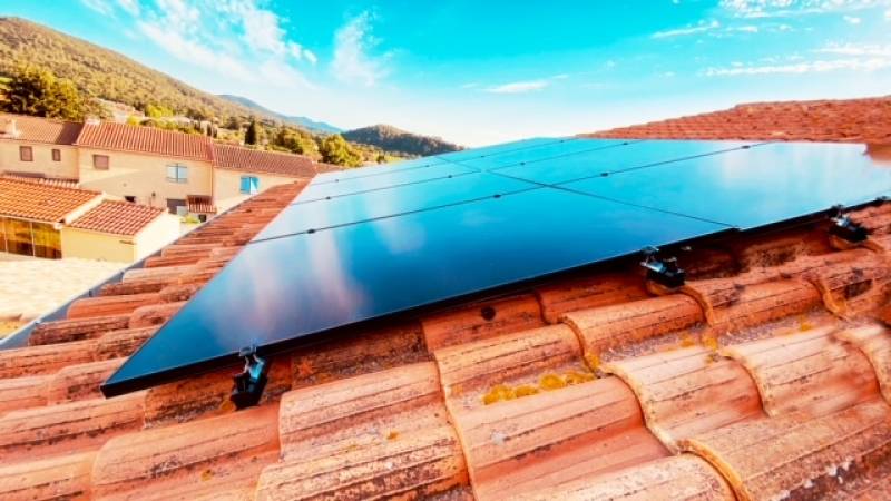 Installateur RGE panneau solaire Pierre feu du var