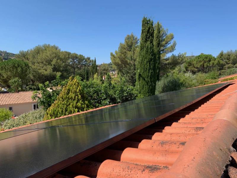 Installateur de panneaux solaires Le Beausset