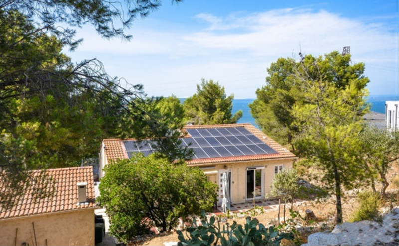panneaux solaires photovoltaïques à Hyères près de Toulon et la Seyne sur mer 83