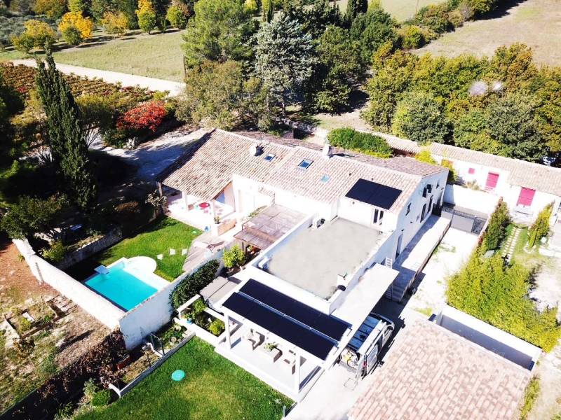 Exemple d'installation solaire à Toulon avec panneaux Sunpower et micro-onduleurs Enphase